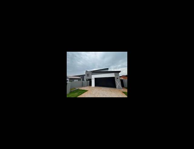 4 BEDROOM HOUSE FOR SALE IN FOUNTAINBROOK ESTATE